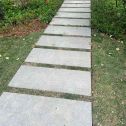 白城 芝麻黑小区踏步、汀步石铺装效果