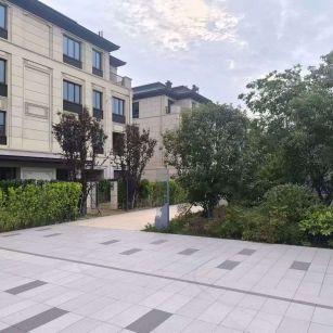 白城 芝麻白与芝麻白搭配铺装，尺寸1200*600