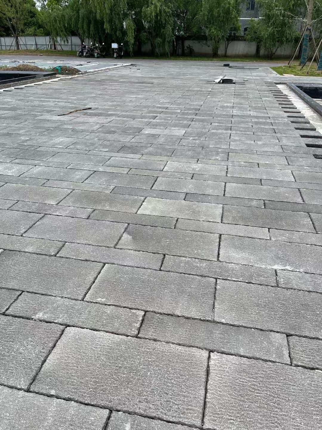 白城 工地仿古石铺装现场实拍