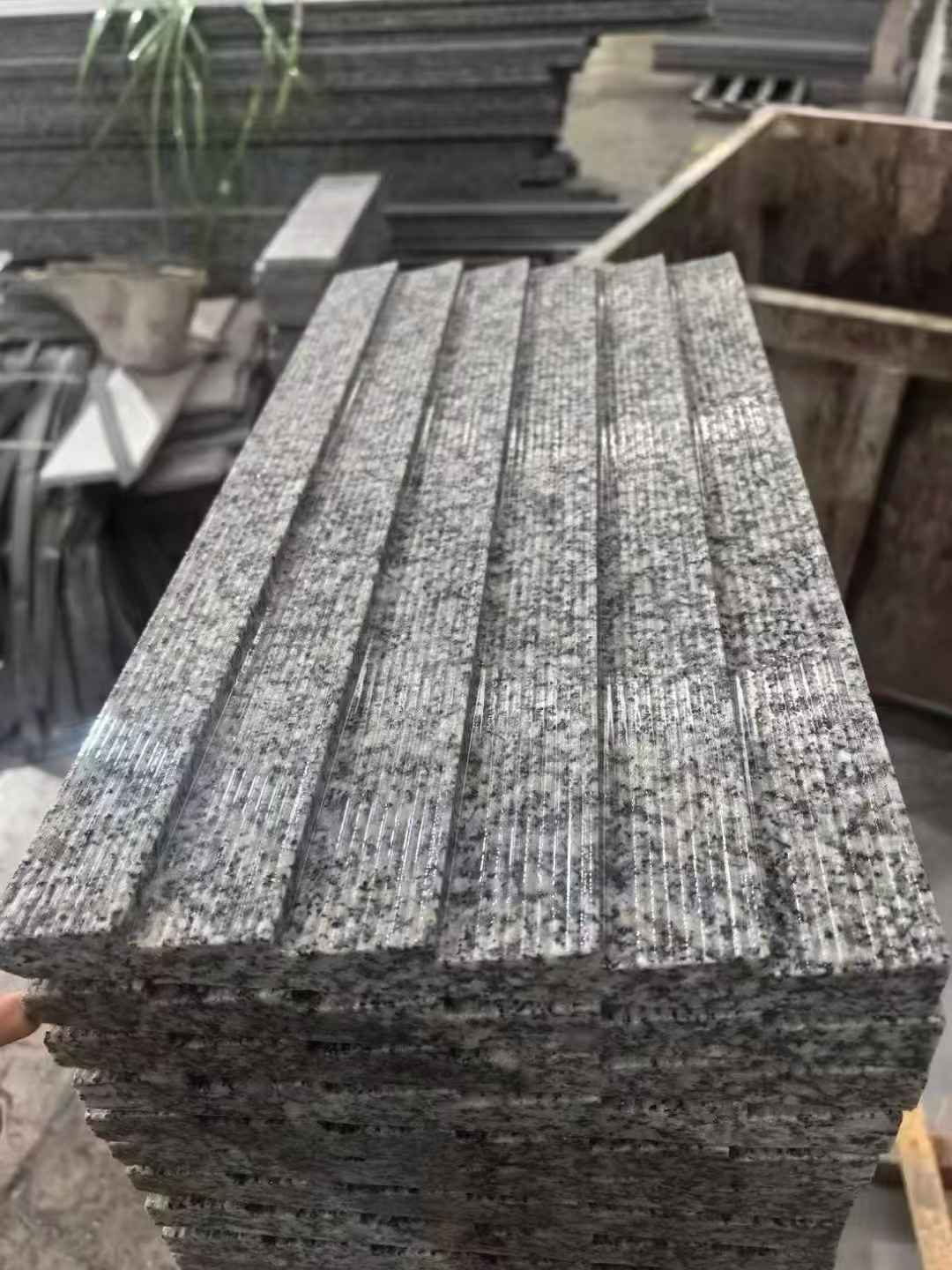 白城 狼牙石