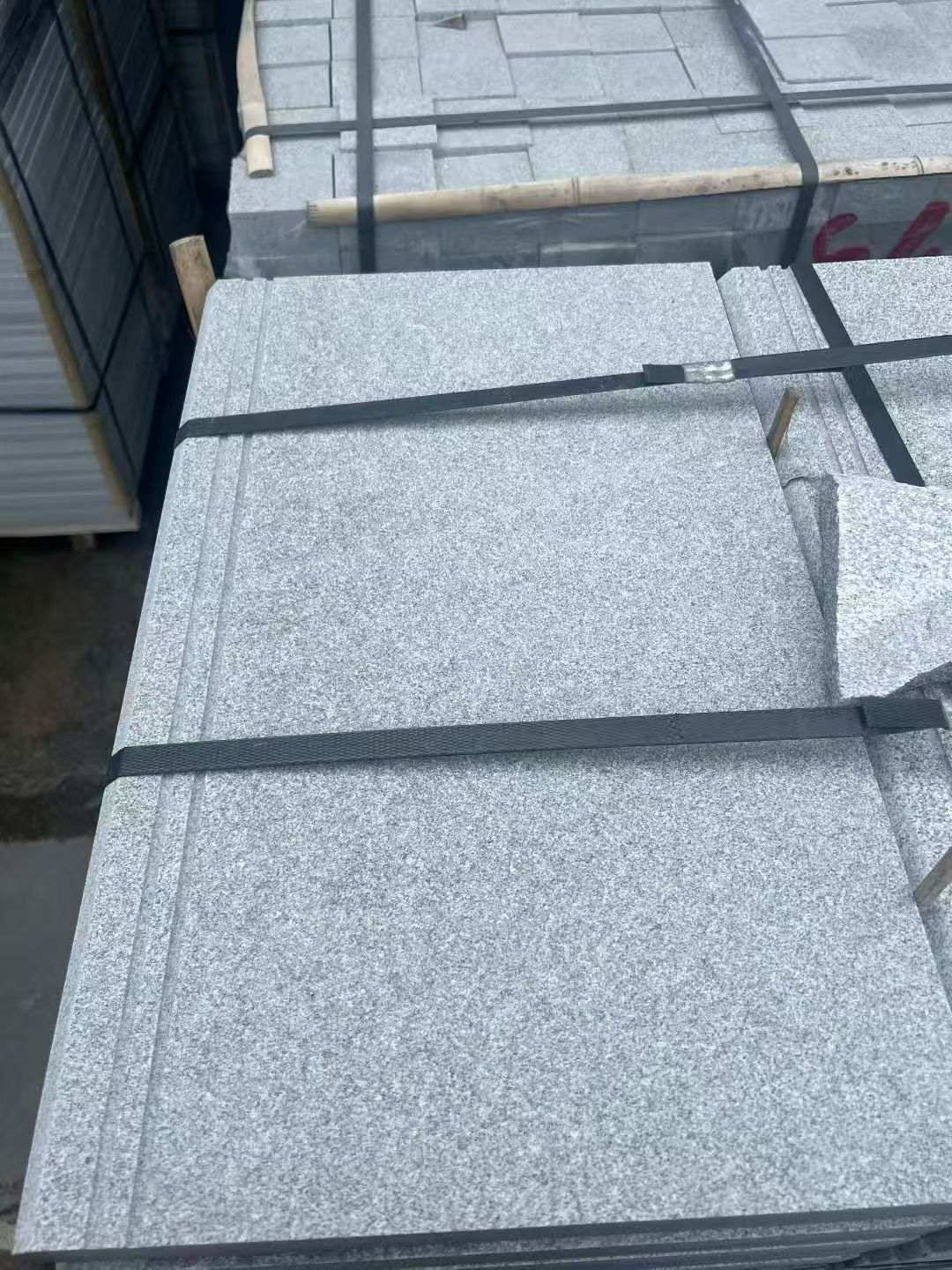 白城 芝麻灰火烧面拉槽台阶