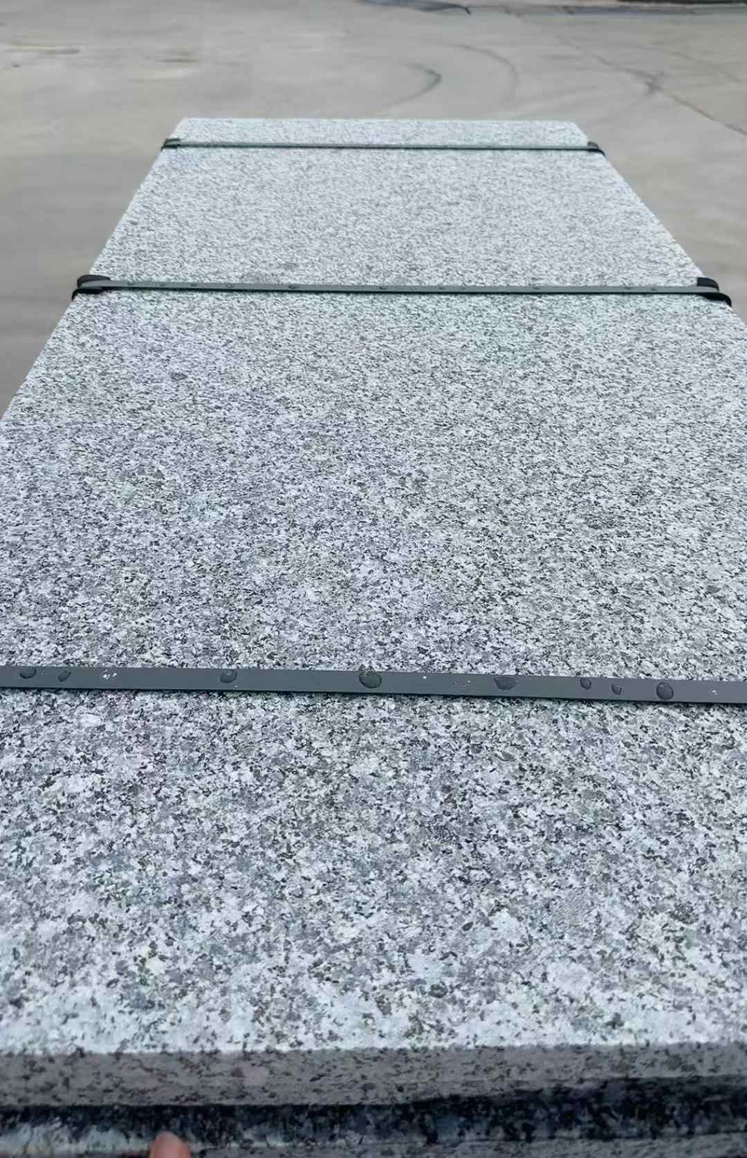 白城 芝麻黑火烧面毛板，条板，半成品