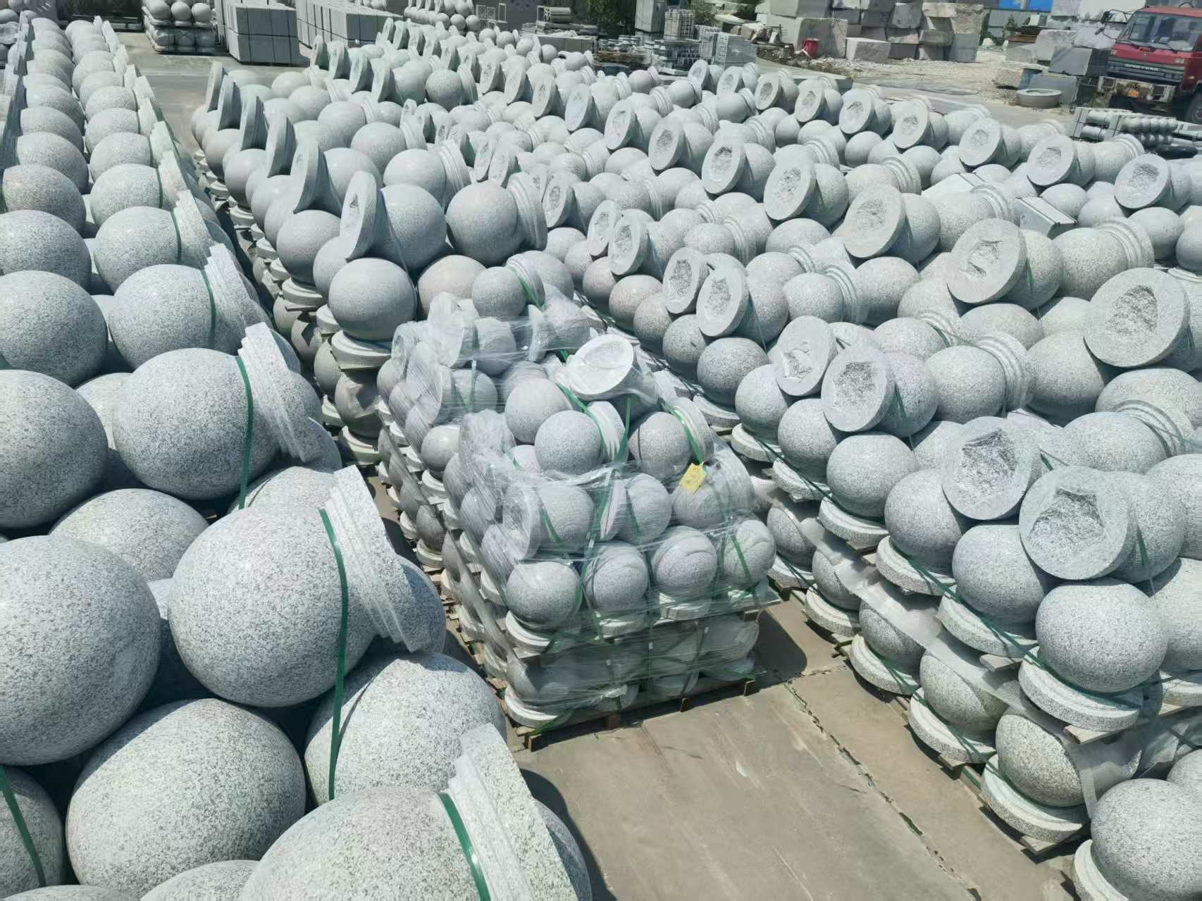 白城 花岗岩实心圆球，石球，挡车球，挡车石，车止石，路障石。