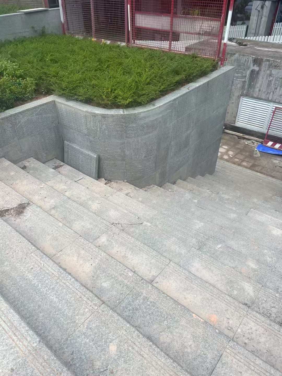 白城 芝麻黑火烧面铺装案例