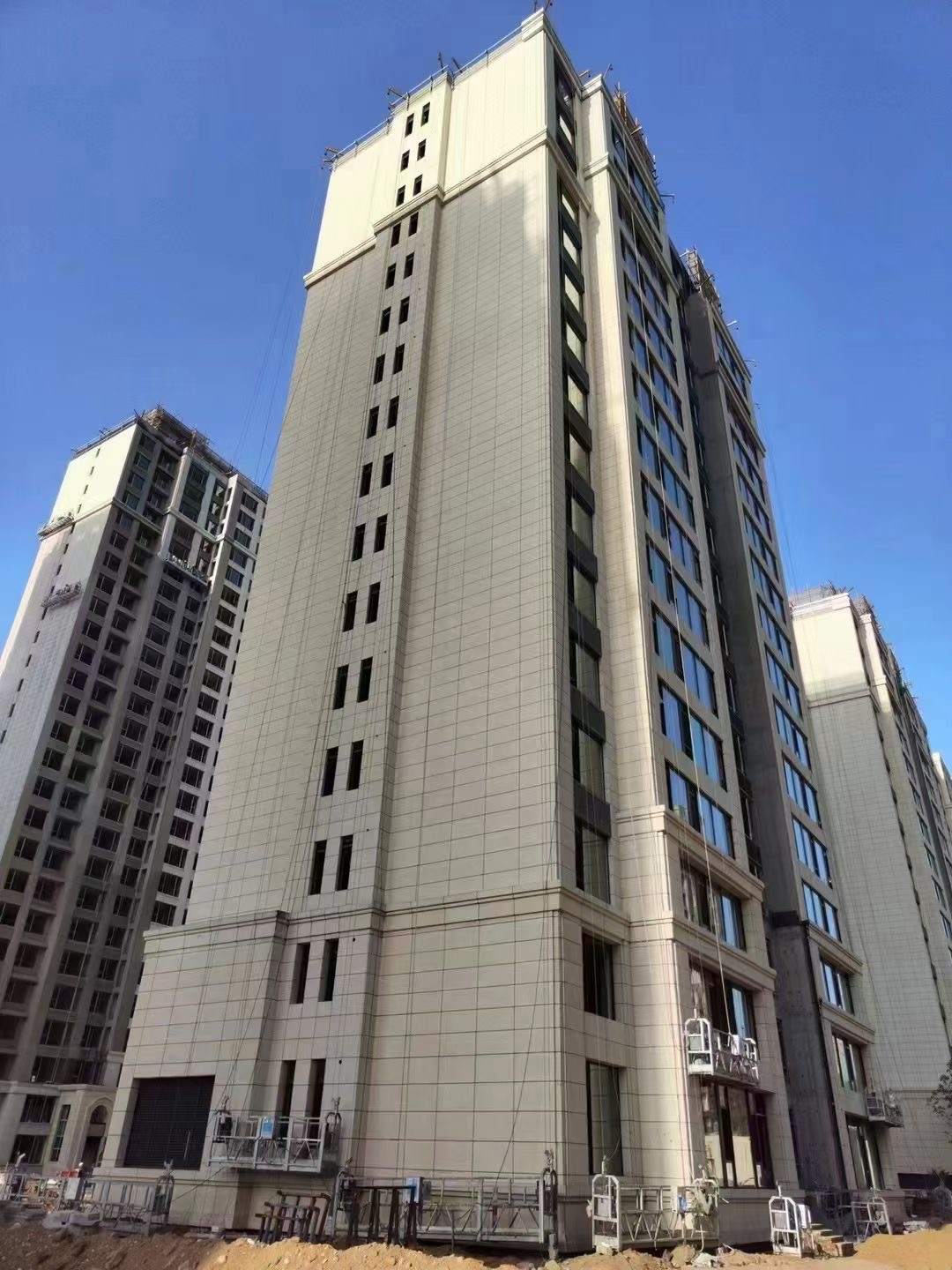 白城黄金麻高端小区，外墙干挂